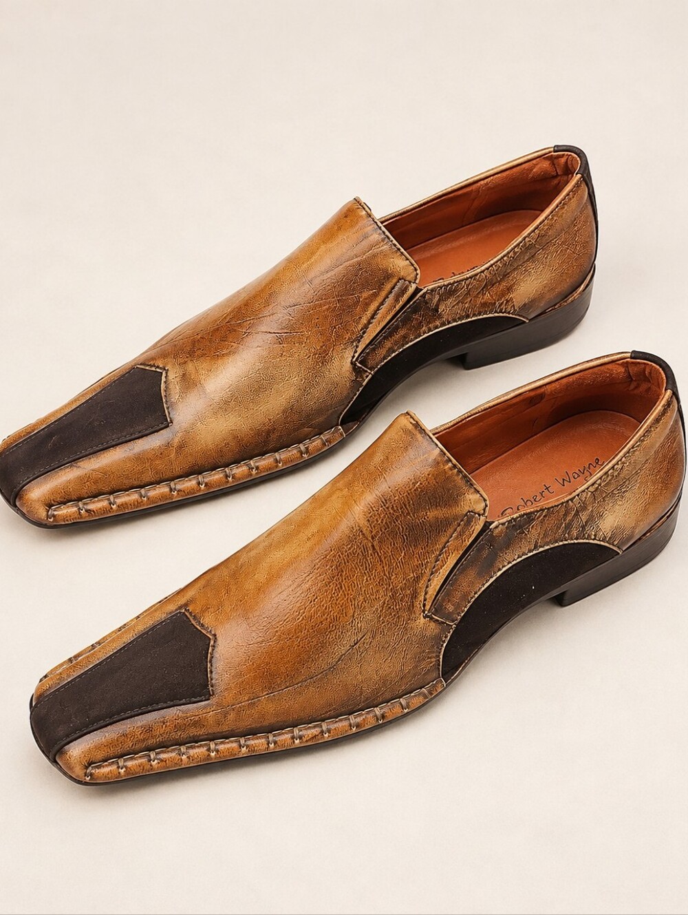 Robert Wayne Men’s Brown Distressed  Leather Loafers Size 13